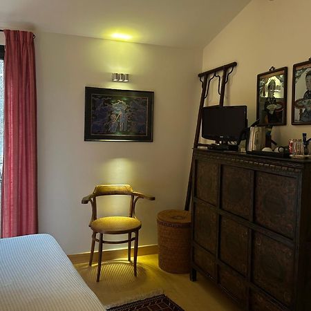 Bed and Breakfast La Cour Carree Rustrel Exterior foto