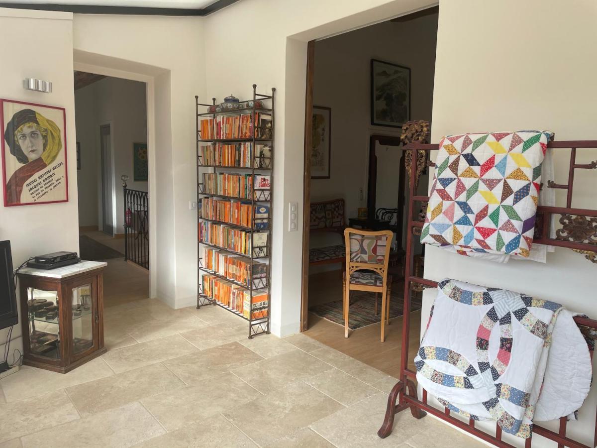 Bed and Breakfast La Cour Carree Rustrel Exterior foto