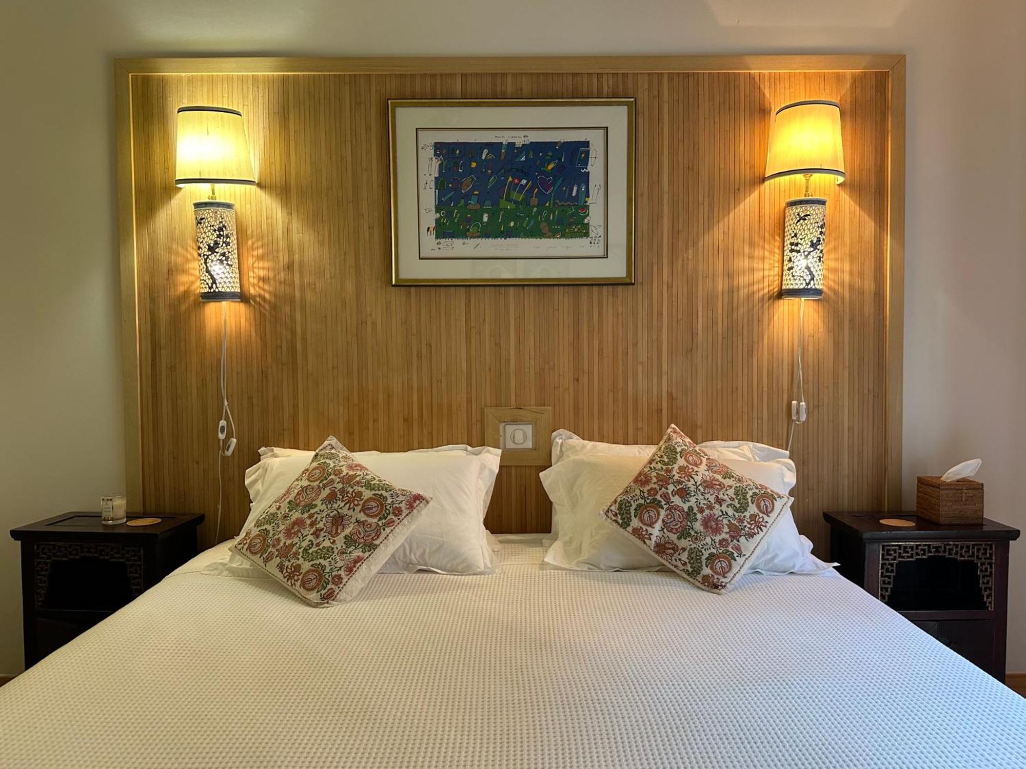 Bed and Breakfast La Cour Carree Rustrel Exterior foto