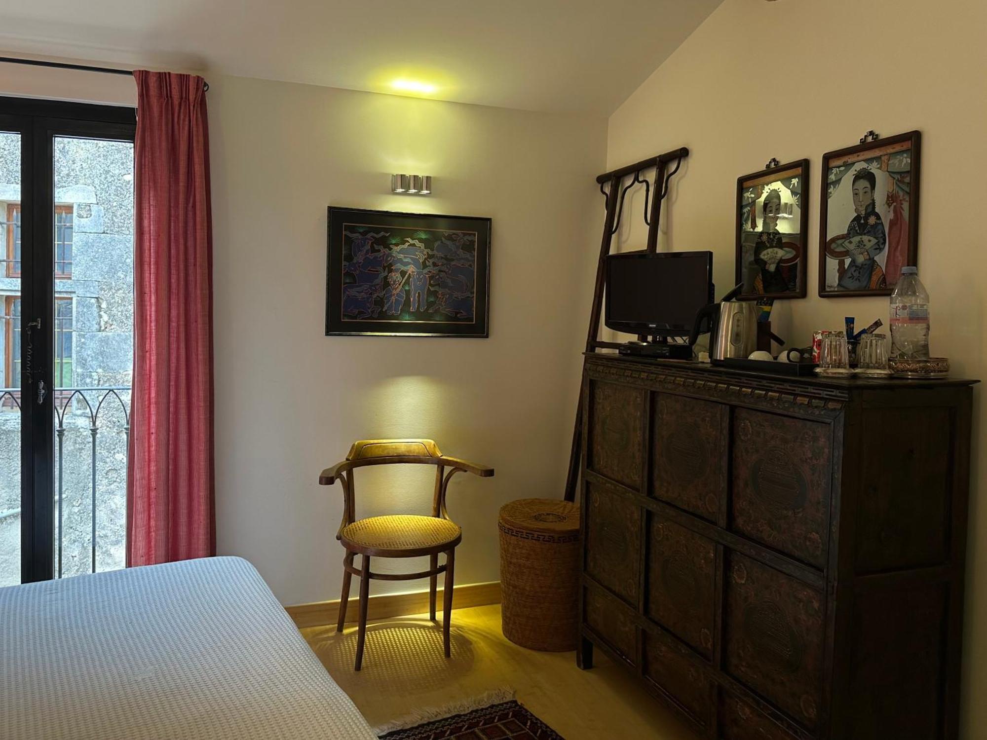 Bed and Breakfast La Cour Carree Rustrel Exterior foto