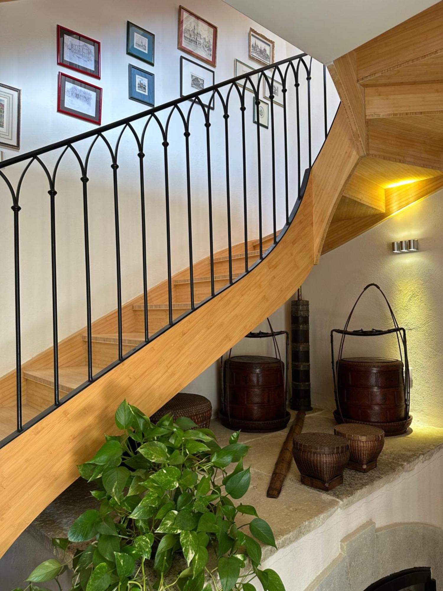 Bed and Breakfast La Cour Carree Rustrel Exterior foto