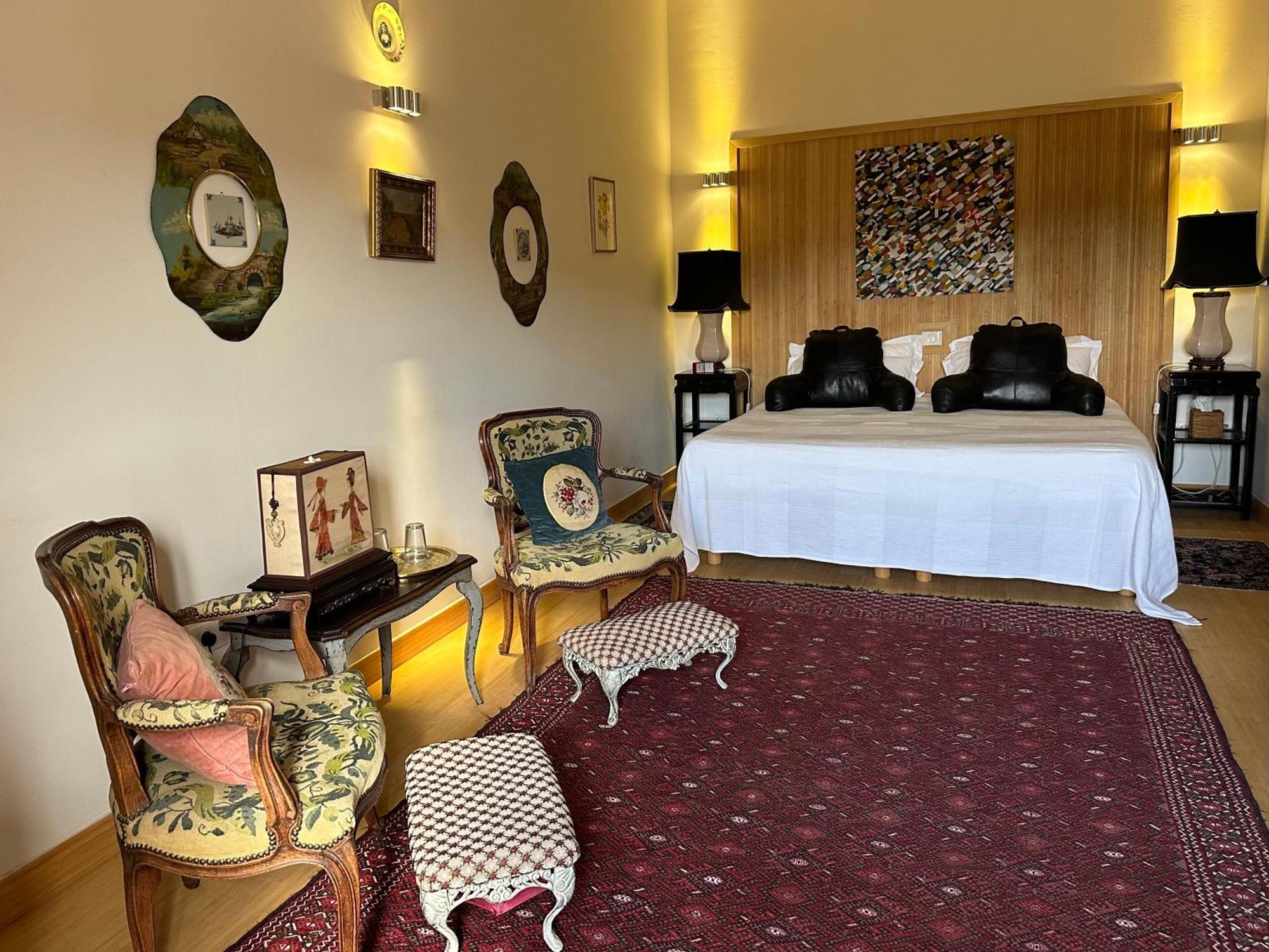 Bed and Breakfast La Cour Carree Rustrel Exterior foto